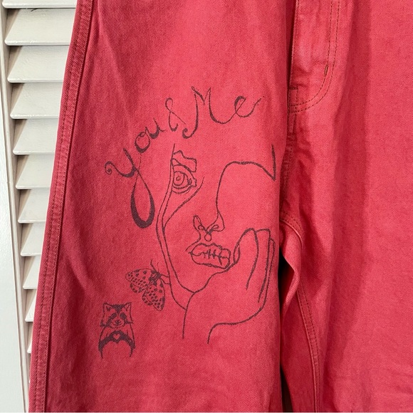 UO BDG Rih Extreme Baggy Scribble Jeans in Red/Pink - Picture 3 of 7